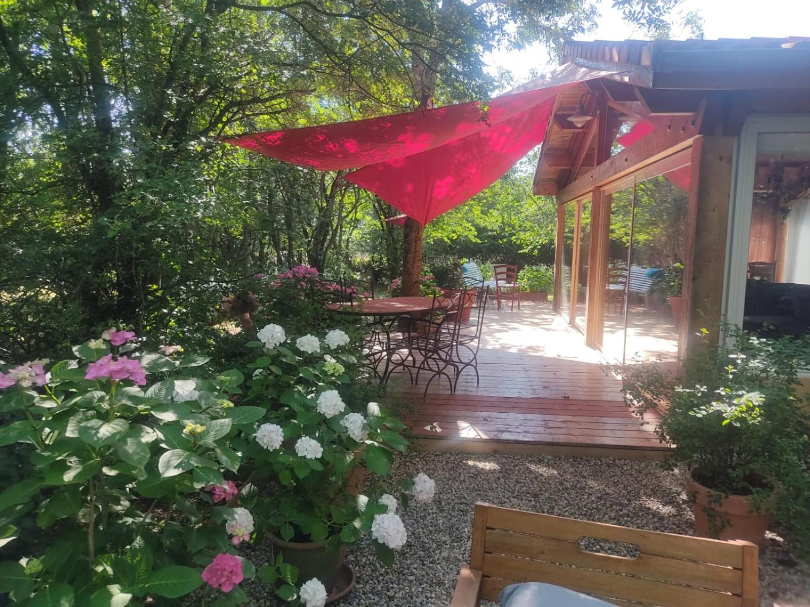 La Frenaie Bed & Breakfast Saint-Cyr-sur-le-Rhone Exterior photo