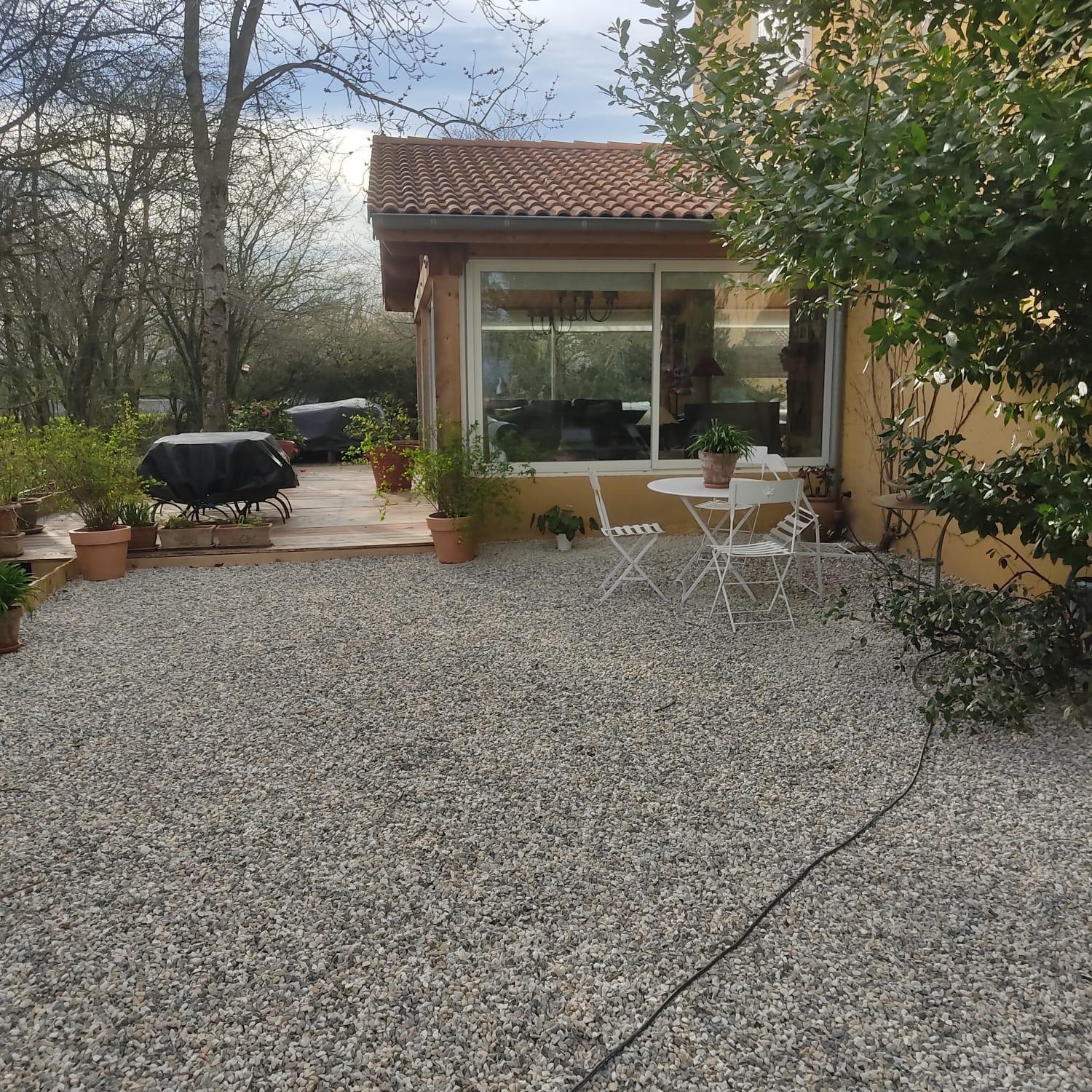 La Frenaie Bed & Breakfast Saint-Cyr-sur-le-Rhone Exterior photo