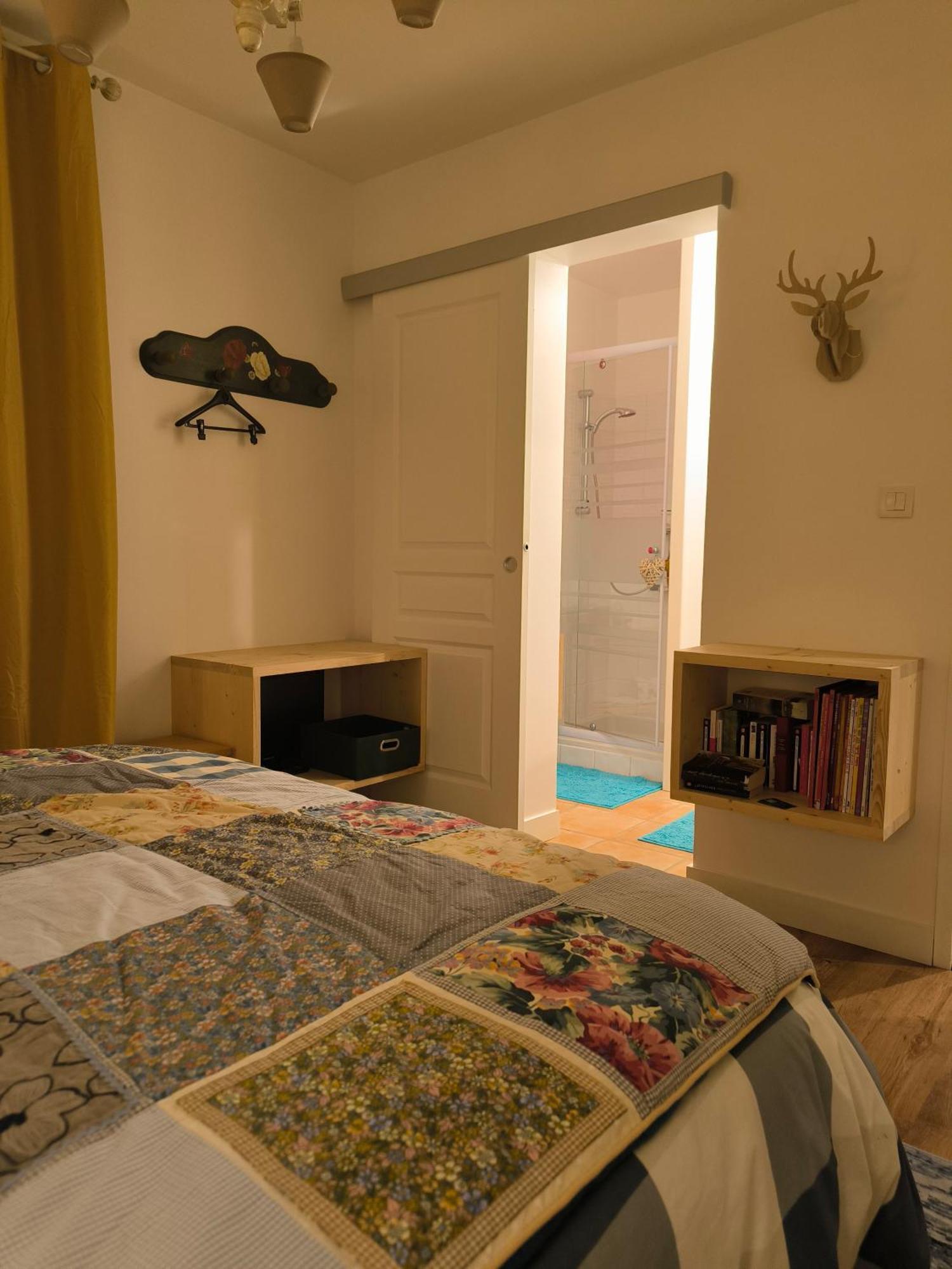 La Frenaie Bed & Breakfast Saint-Cyr-sur-le-Rhone Exterior photo